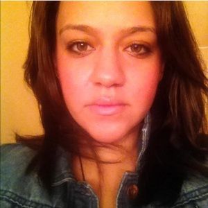 Meet your Posher, Yadira ann